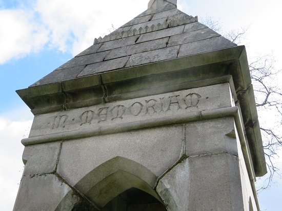 Memorial Drinking Fountain