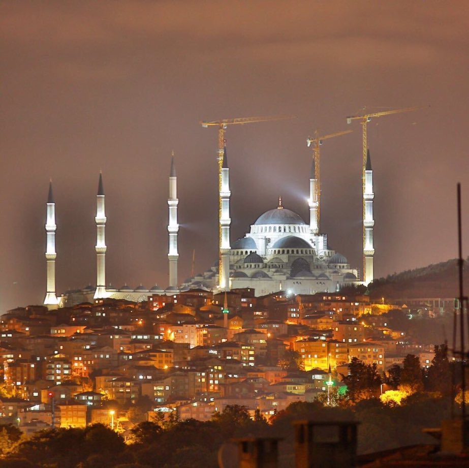 Camlica Camii