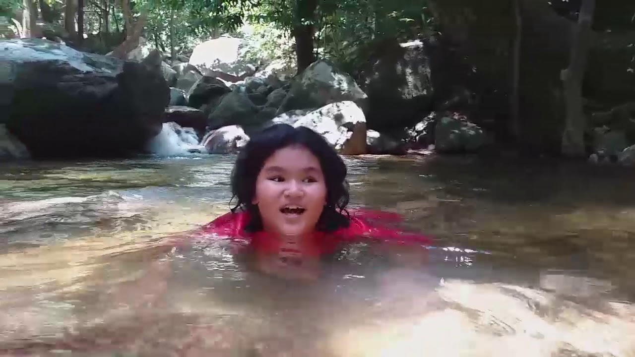 Sai Khao Waterfall