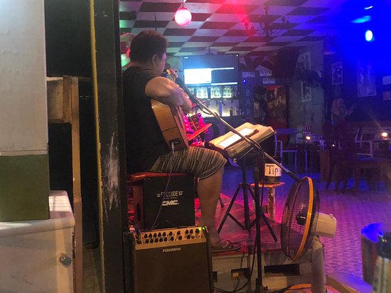Acoustic Bar