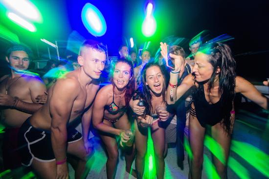 Wonderland Boat Party