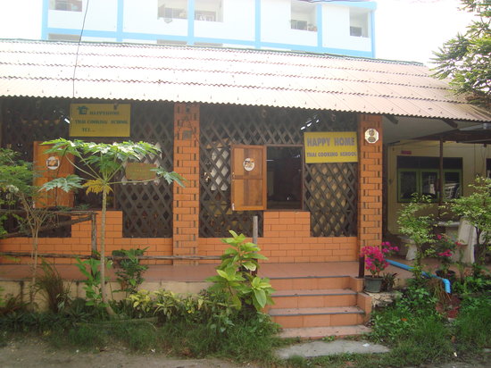 Happy Home Thai Cooking School