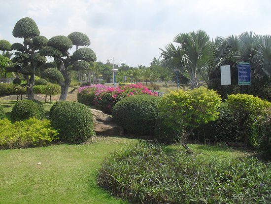 Bung Ta Lua Water Park