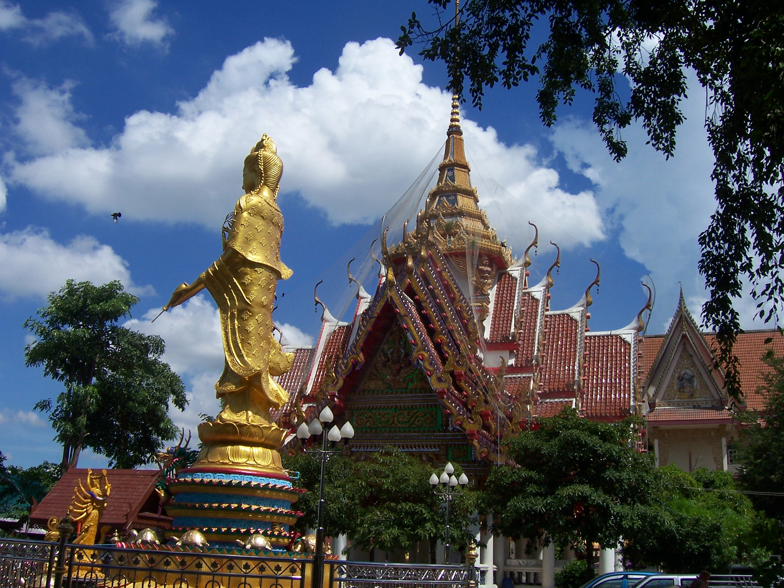 Wat Phu Tham Phra
