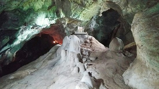 Tham Khao Wang Thong