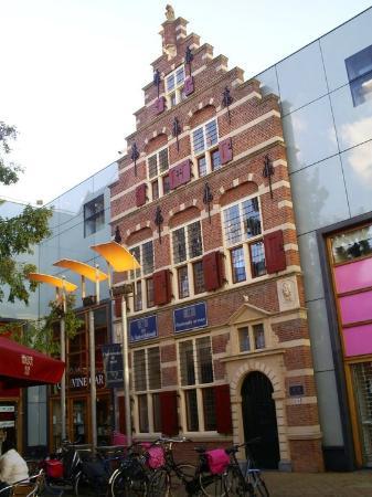 Haagse Bluf, Shopping Centre
