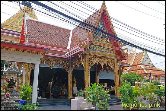 Dan Samrong Temple