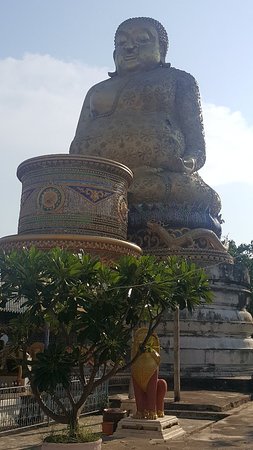 Wat LangSan Prasit