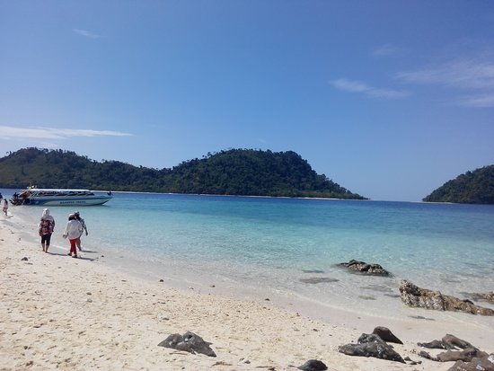 Koh Kai Rock Cave