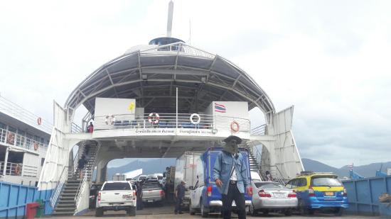 Ao Thammachat Pier