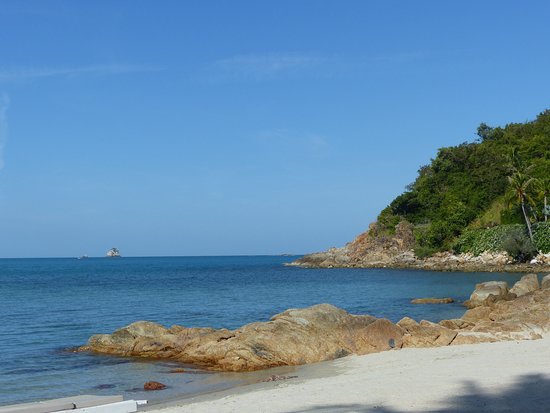 Samrong Beach