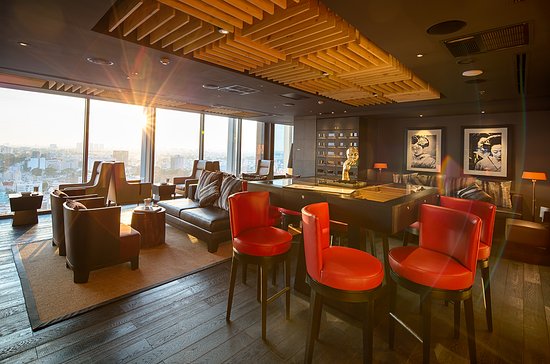 The Saigon Cigar Club