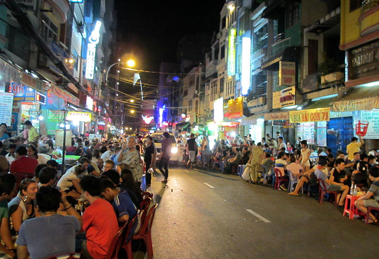 Pham Ngu Lao Street
