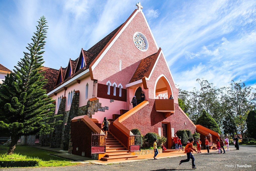 Domaine de Marie Church