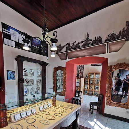 Jade Maya - The Original Jade factory and Museum