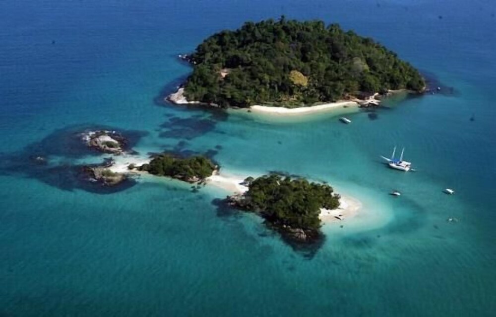 Cataguas Island
