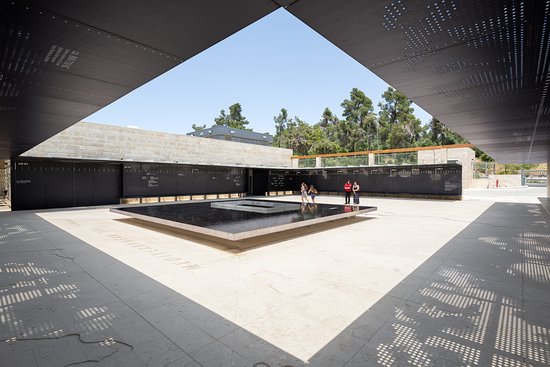 Saxum Visitor Center