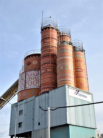 Fresque "Silo béton"