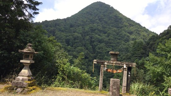 Moto Isenaigu Kotai Shrine
