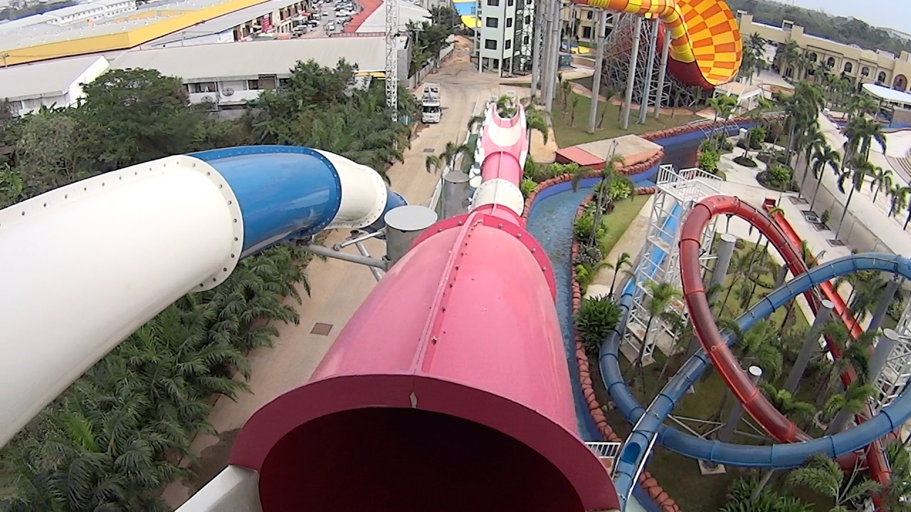 Yoroigafuchi Water Park