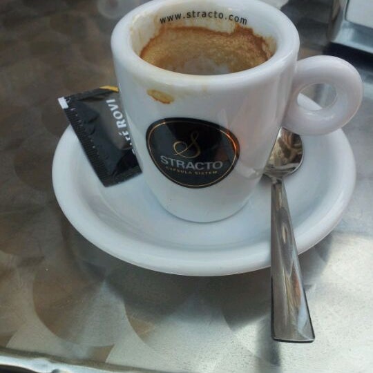 American Bar, Cafe & Lounge