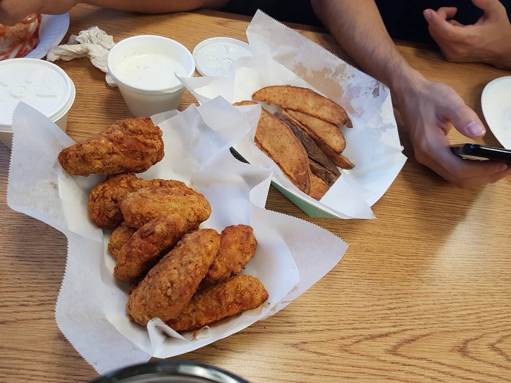 Magoo's Pizza Delano