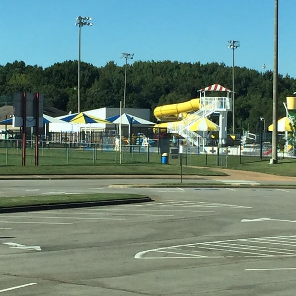 Clarksville Aquatic Center