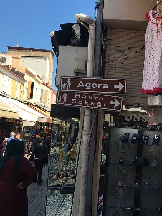 Synagogue Street (Havra Sokagi)