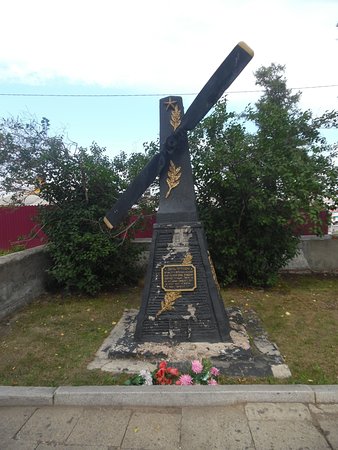 Grave of Kalvits and Leongardt