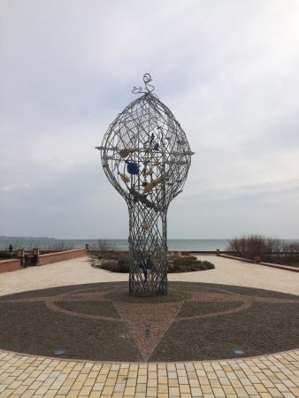 Monument to the Fish