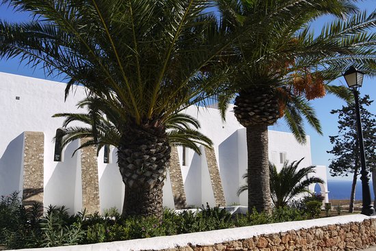 Iglesia Es Cubells