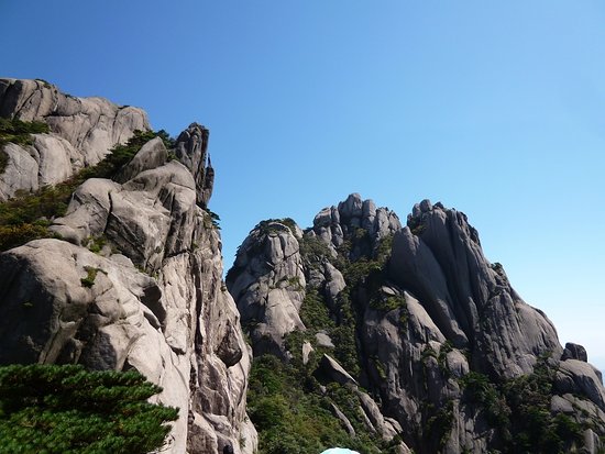 Lianhua Peak