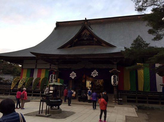 Chuson-ji Temple Hombo Omotemon Yakuimon