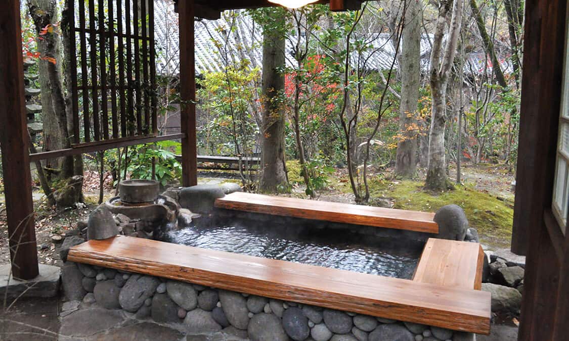 Open-air Mixed Bath Ekimae Onsen