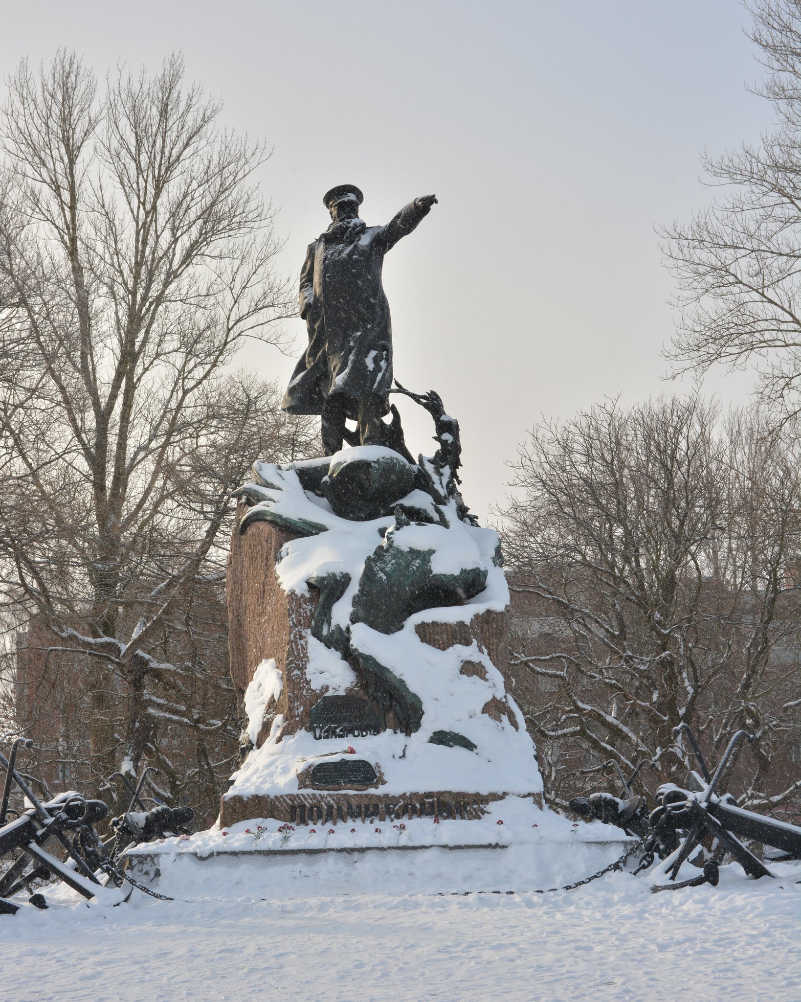 Monument S.O. Makarov