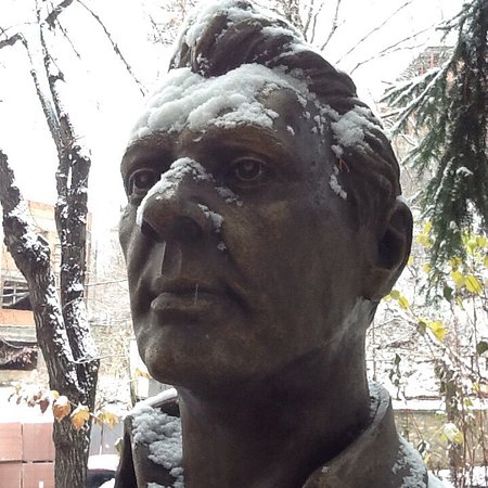 Shalyapin Statue