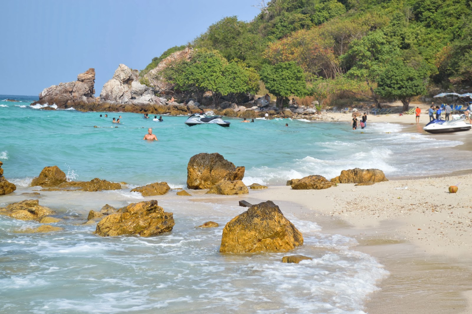 Ta Yai beach