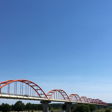 Arakawasuikan Bridge
