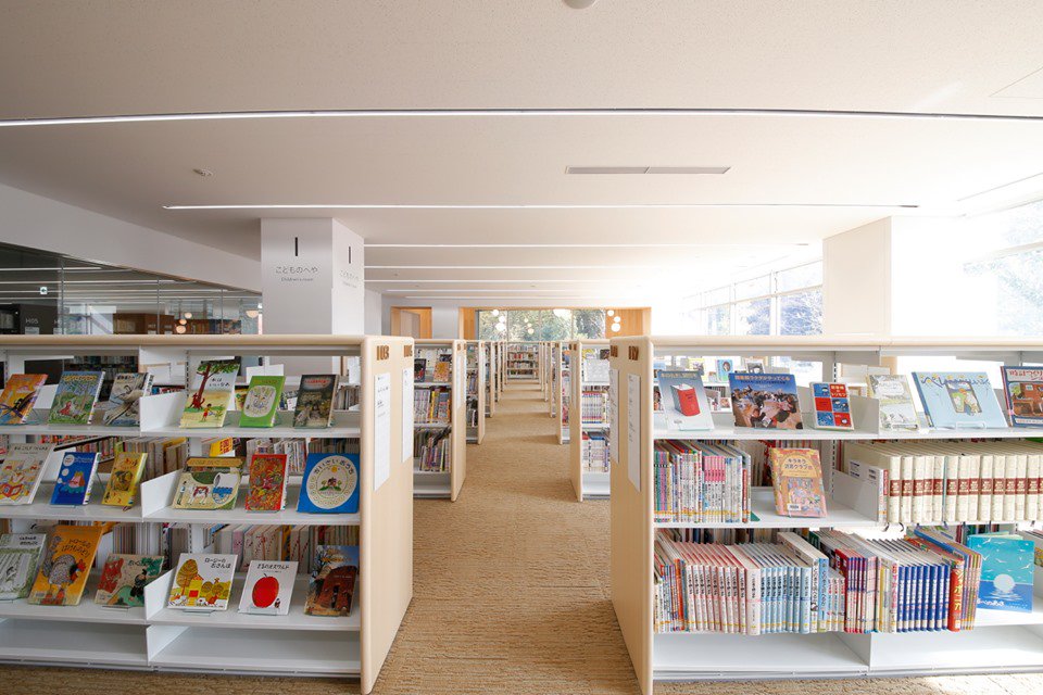 Tokyo Metropolitan Tama Library