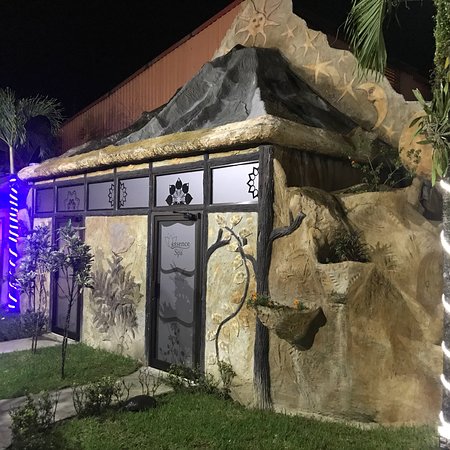 Essence Volcano Spa