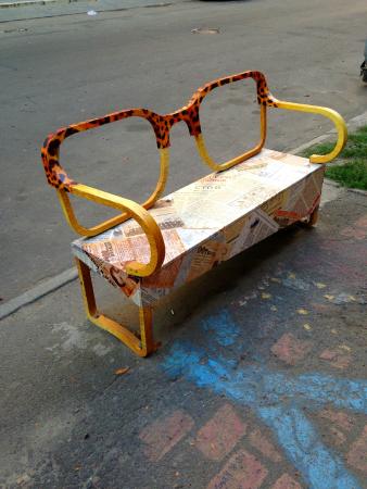 Bench-Glasses