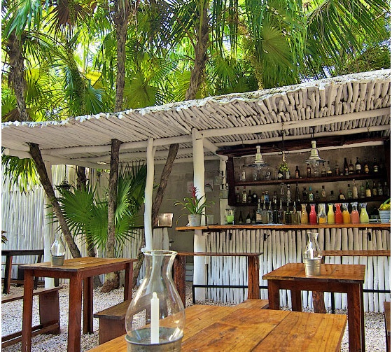 The Cocktail Bar & Cafe