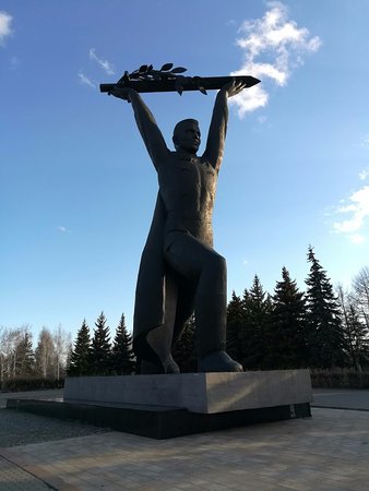 Sculpture Soldier-Winner