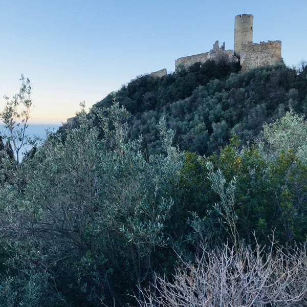 Castello di Monte Ursino