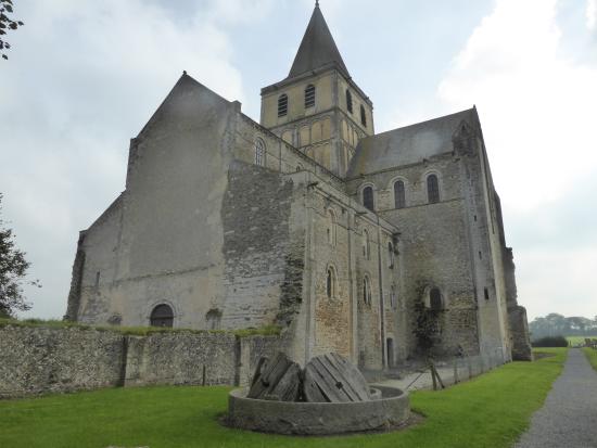 Abbey de Cerisy