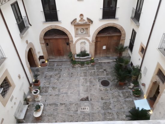 Palazzo Drago Airoldi di Santa Colomba