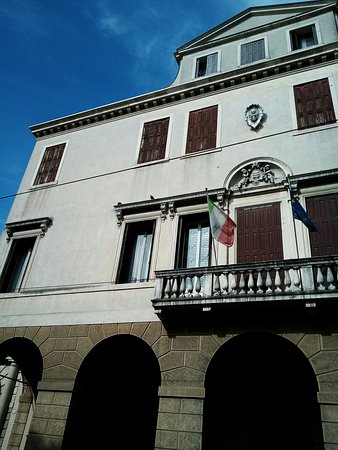Palazzo Dolfin Boldù