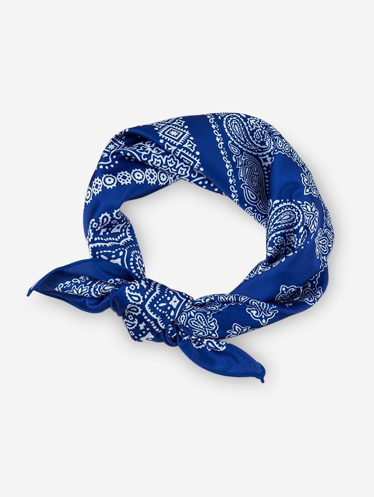 Fresque Femme Au Foulard Bleu