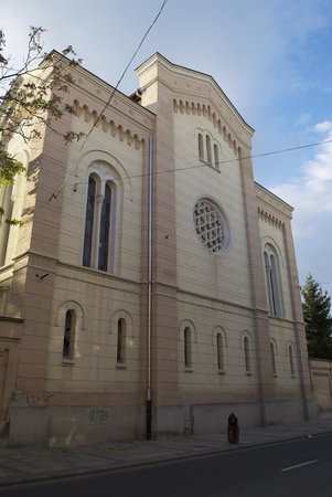 The Kazinczy Street Synagogue of Miskolc