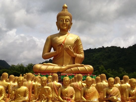 Phuttha Utthayan Makha Bucha Anusorn